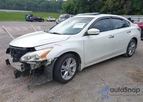 2014 Nissan Altima 2.5 Sv из США, поврежденный, VIN 1N4AL3AP2EC105224